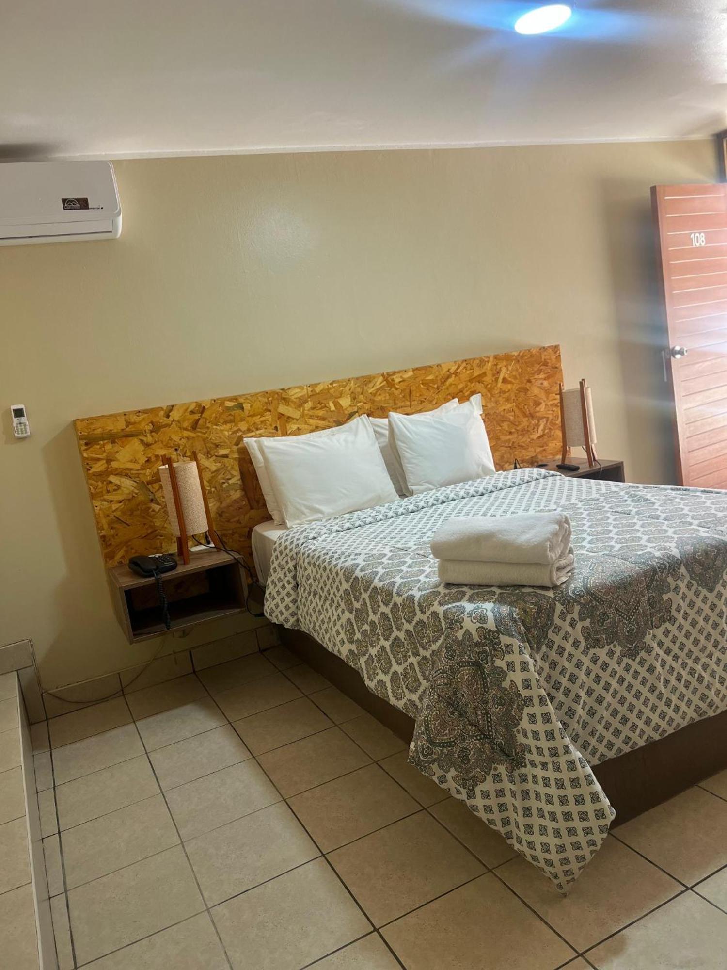 Hotel El Huacachinero อิกา ภายนอก รูปภาพ